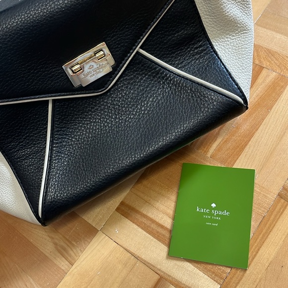 Black and white Kate Spade letter-style leather handbag - Picture 5 of 6